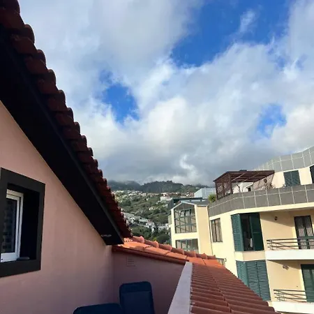 Sunny Mq3 & Mountain View & Near Calheta (Madeira)