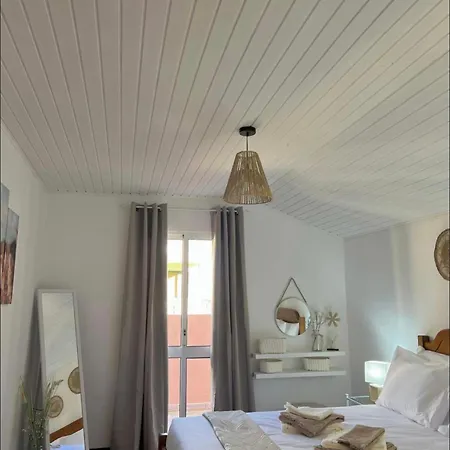 Meu Quintal 3, Calheta-madeira Apartment